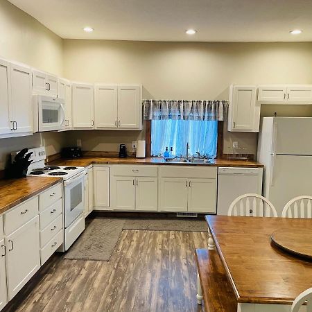 Modern Farmhouse 3 Bed, 2 Bath Apartment, Sleeps 7, Lots Of Space, Steps To Downtown, Honeywell & Eagles Theater Wabash Dış mekan fotoğraf